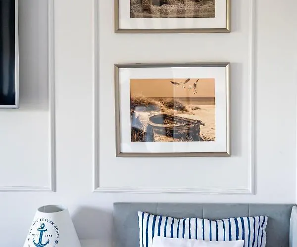 Marynarskie 100m Od Plazy * Rowy (Pomerania)